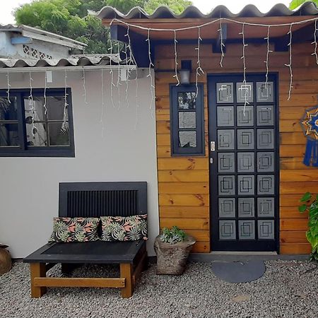 Villacasamarela Mini Casinhas De Hospedes Rio Vermelho Florianópolis Rom bilde